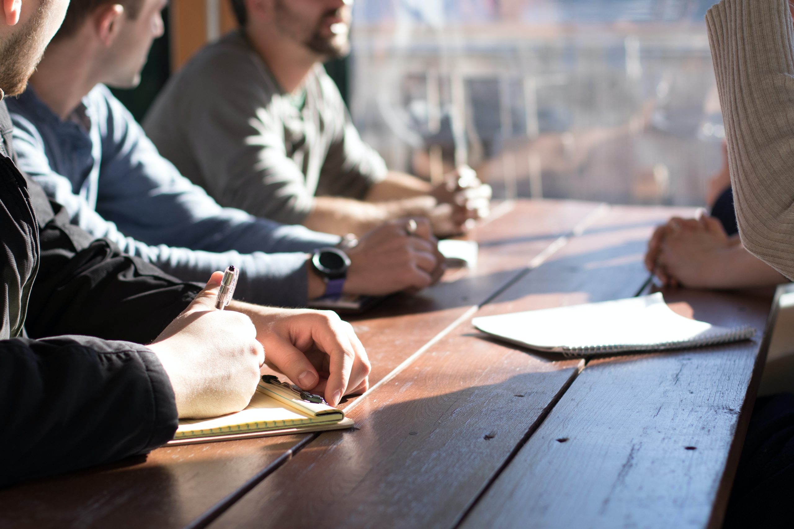 How to Know What’s a Deal in B2B Sales